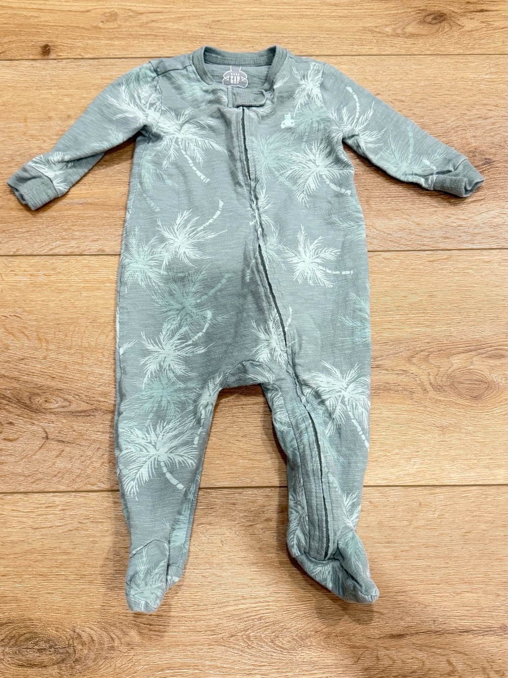 GAP Palm Tree Print Footed Pajamas - Sage Green & White